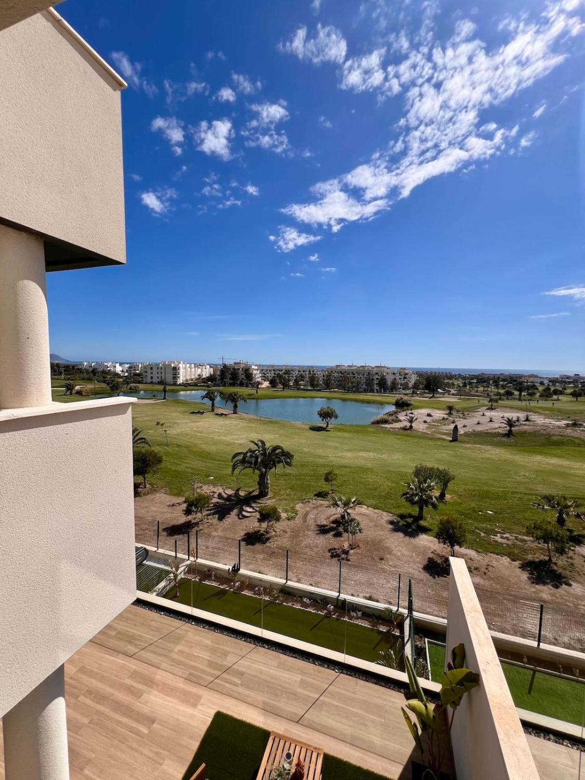 Апартаменты Atico Toyo Golf Ретамар Экстерьер фото